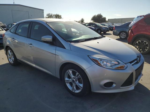 Photo 3 VIN: 1FADP3F27EL149914 - FORD FOCUS SE 