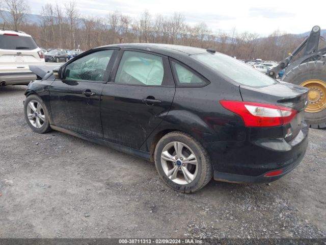 Photo 2 VIN: 1FADP3F27EL240780 - FORD FOCUS 