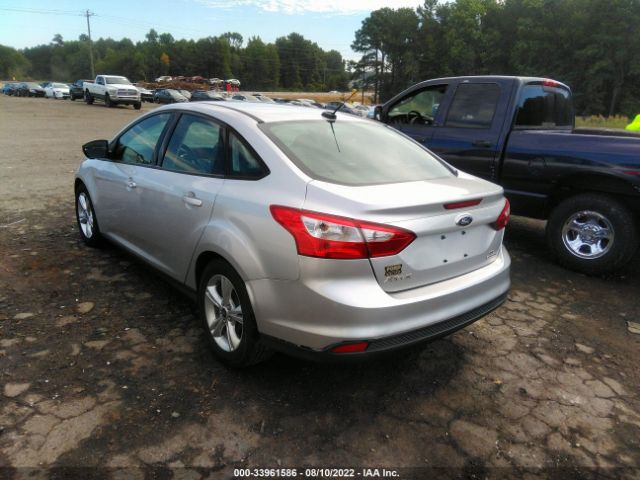 Photo 2 VIN: 1FADP3F27EL243761 - FORD FOCUS 