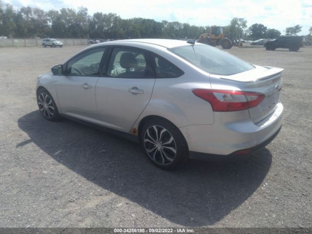 Photo 2 VIN: 1FADP3F27EL245557 - FORD FOCUS 