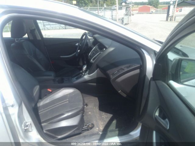 Photo 4 VIN: 1FADP3F27EL245557 - FORD FOCUS 