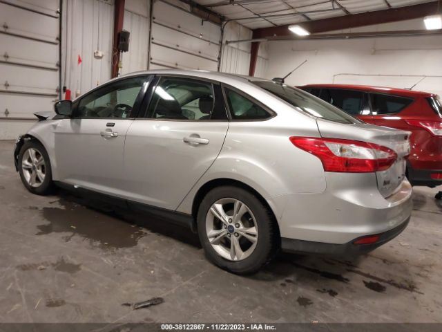 Photo 2 VIN: 1FADP3F27EL270796 - FORD FOCUS 