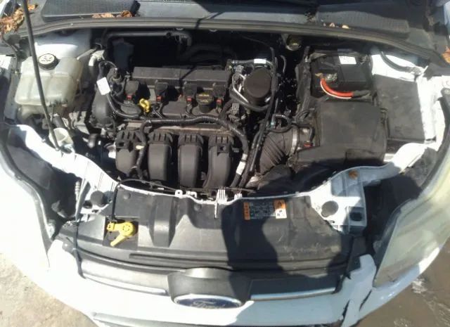 Photo 9 VIN: 1FADP3F27EL309502 - FORD FOCUS 