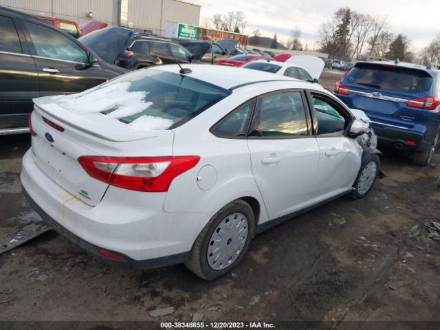 Photo 3 VIN: 1FADP3F27EL331158 - FORD FOCUS 