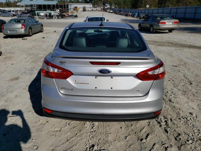 Photo 5 VIN: 1FADP3F27EL353189 - FORD FOCUS SE 