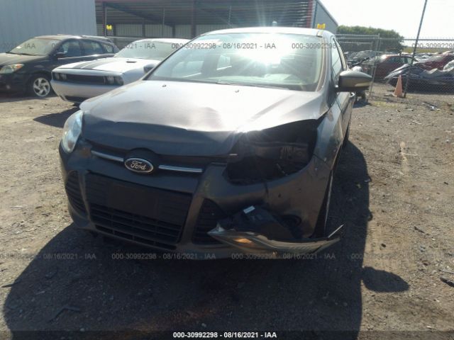 Photo 5 VIN: 1FADP3F27EL383292 - FORD FOCUS 