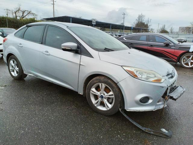 Photo 3 VIN: 1FADP3F27EL397032 - FORD FOCUS 