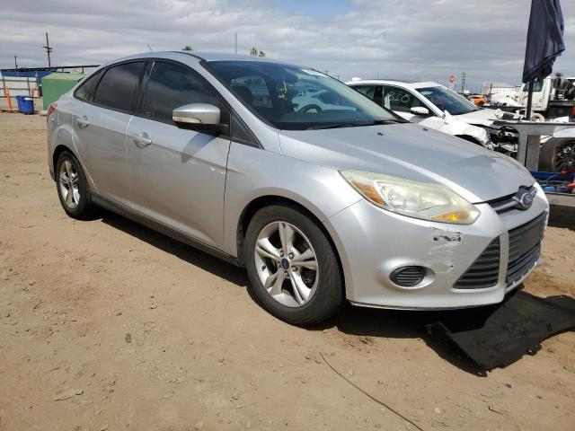 Photo 3 VIN: 1FADP3F27EL461747 - FORD FOCUS 