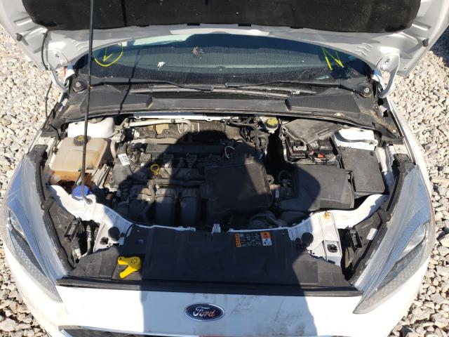 Photo 6 VIN: 1FADP3F27FL301806 - FORD FOCUS SE 