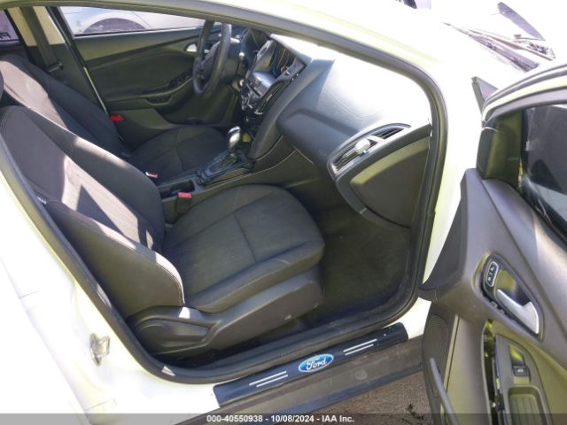 Photo 4 VIN: 1FADP3F27FL328892 - FORD FOCUS 