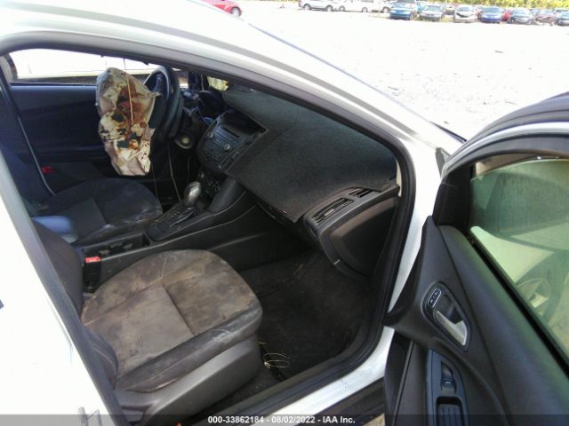 Photo 4 VIN: 1FADP3F27FL353825 - FORD FOCUS 