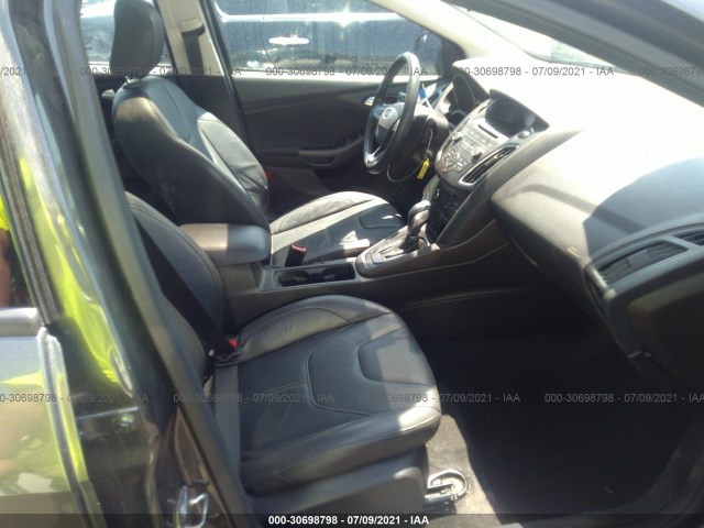 Photo 4 VIN: 1FADP3F27GL249627 - FORD FOCUS 