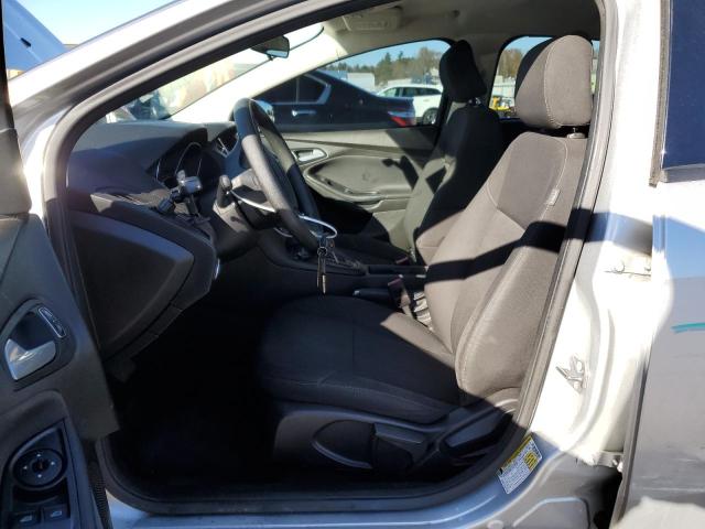 Photo 6 VIN: 1FADP3F27GL300415 - FORD FOCUS SE 