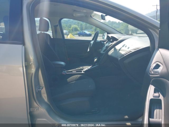 Photo 4 VIN: 1FADP3F27GL365362 - FORD FOCUS 