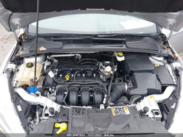 Photo 9 VIN: 1FADP3F27HL204267 - FORD FOCUS 