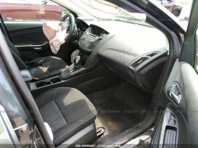 Photo 4 VIN: 1FADP3F27HL221182 - FORD FOCUS 