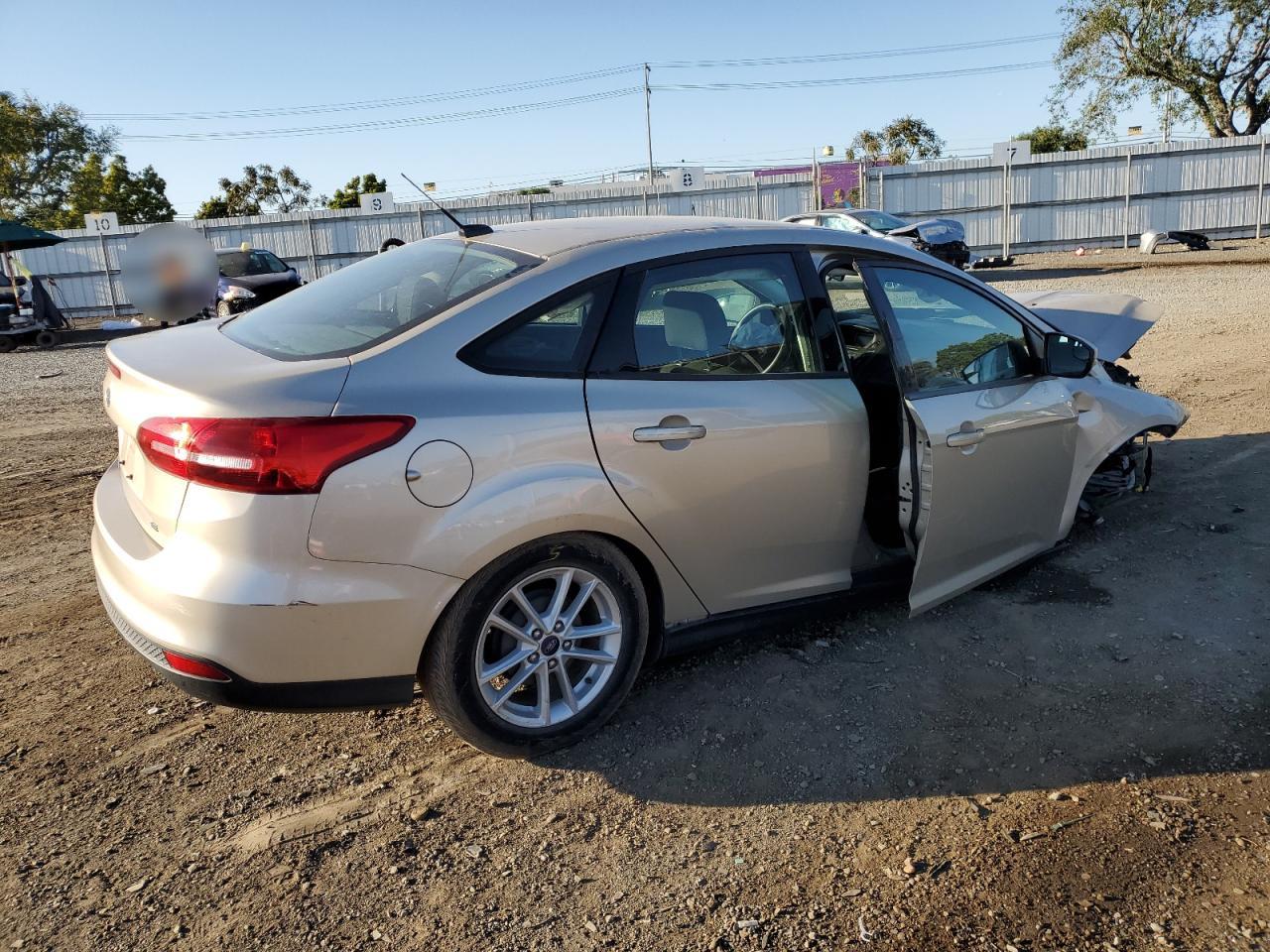 Photo 2 VIN: 1FADP3F27HL285433 - FORD FOCUS 