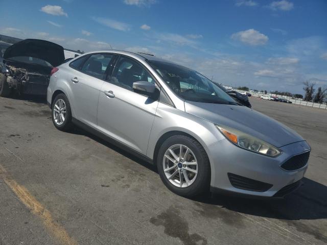 Photo 3 VIN: 1FADP3F27HL286663 - FORD FOCUS SE 