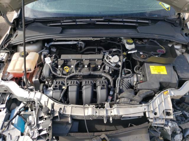 Photo 6 VIN: 1FADP3F27HL289420 - FORD FOCUS 