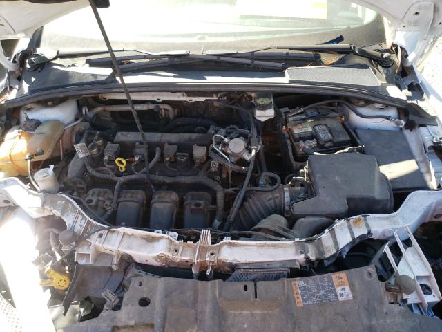 Photo 6 VIN: 1FADP3F27JL279797 - FORD FOCUS 