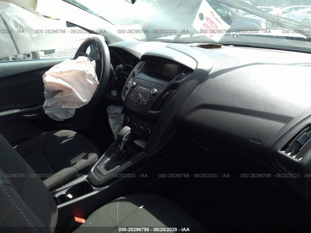 Photo 4 VIN: 1FADP3F27JL280397 - FORD FOCUS 