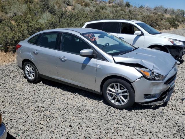 Photo 3 VIN: 1FADP3F27JL328609 - FORD FOCUS SE 