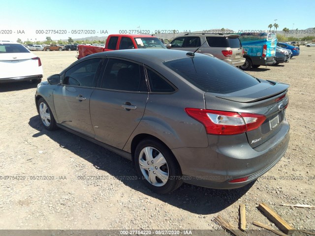 Photo 2 VIN: 1FADP3F28DL116189 - FORD FOCUS 