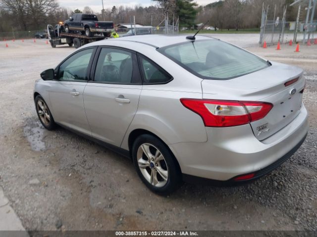 Photo 2 VIN: 1FADP3F28DL121148 - FORD FOCUS 