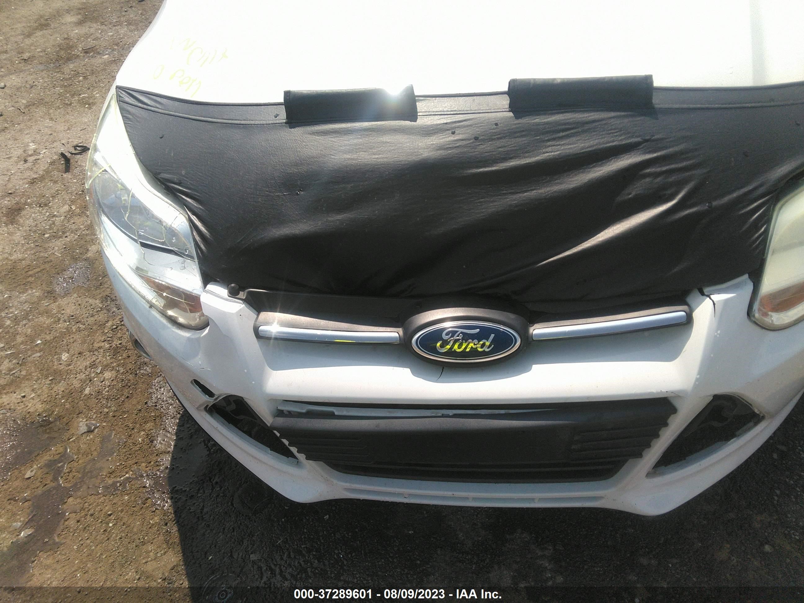 Photo 5 VIN: 1FADP3F28DL136555 - FORD FOCUS 