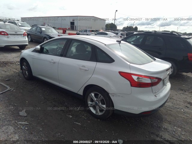 Photo 2 VIN: 1FADP3F28DL213067 - FORD FOCUS 