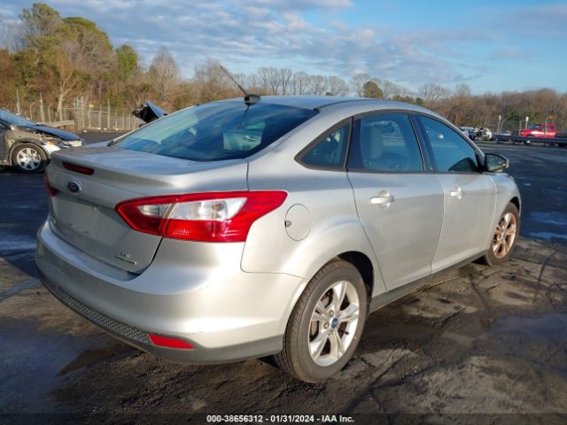 Photo 3 VIN: 1FADP3F28DL217992 - FORD FOCUS 