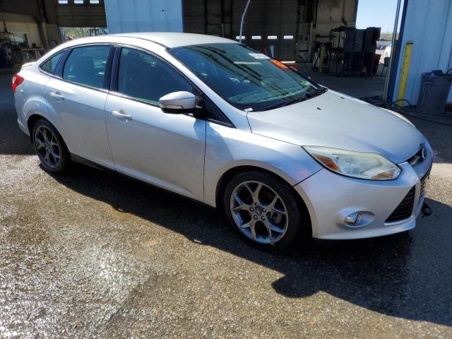 Photo 3 VIN: 1FADP3F28DL271857 - FORD FOCUS 