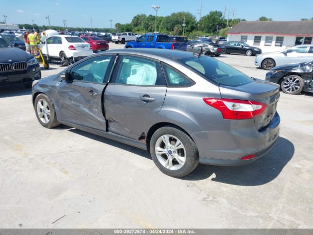 Photo 2 VIN: 1FADP3F28DL311225 - FORD FOCUS 