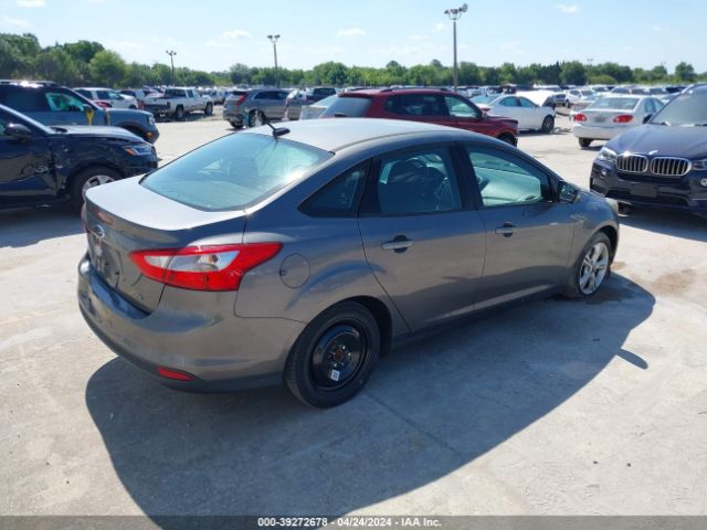 Photo 3 VIN: 1FADP3F28DL311225 - FORD FOCUS 