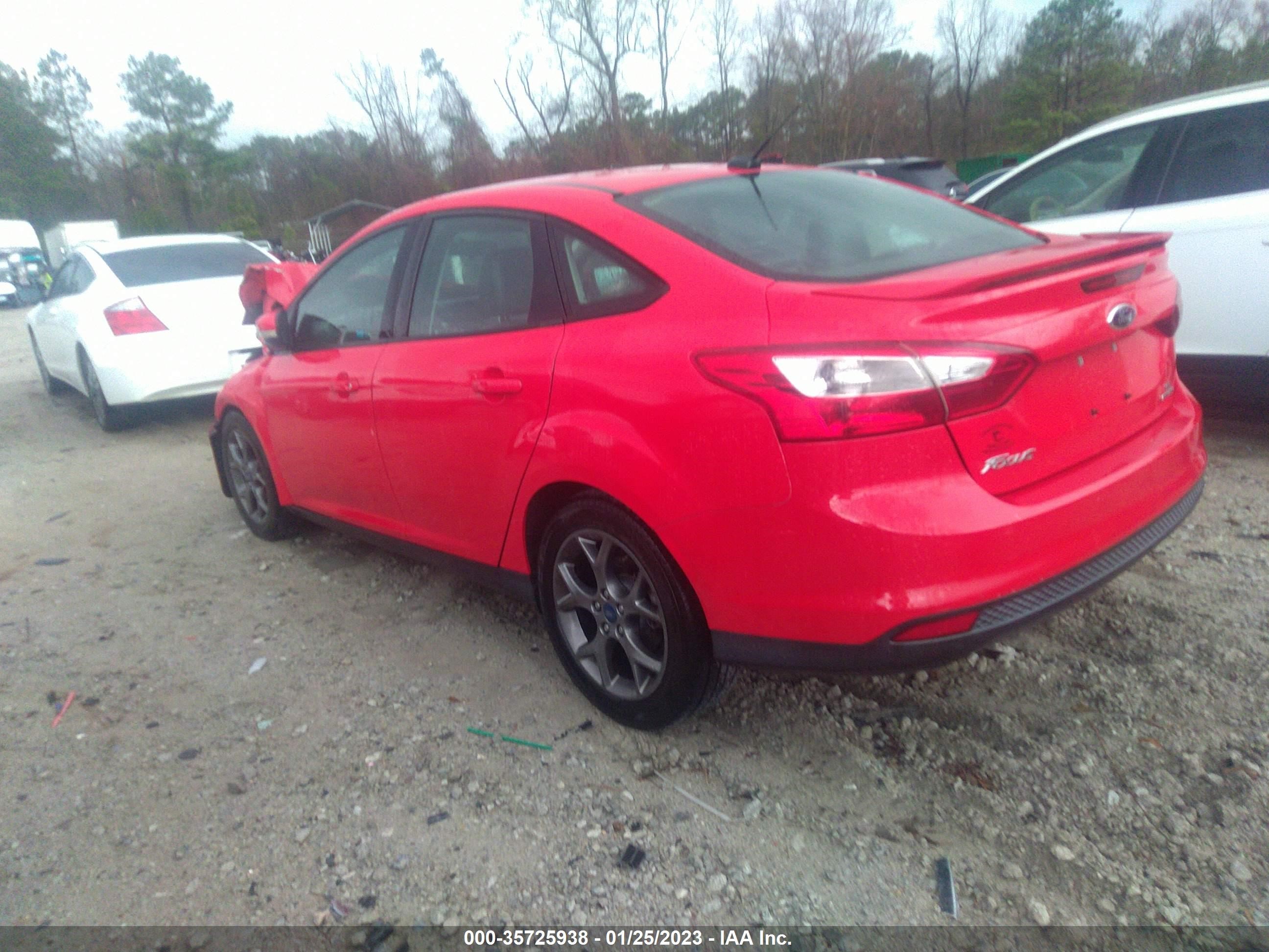 Photo 2 VIN: 1FADP3F28DL344841 - FORD FOCUS 