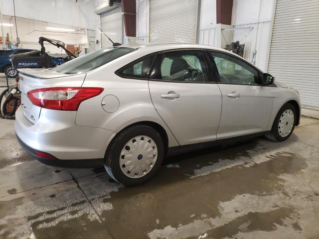 Photo 2 VIN: 1FADP3F28DL363910 - FORD FOCUS SE 