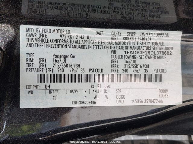 Photo 8 VIN: 1FADP3F28DL378682 - FORD FOCUS 