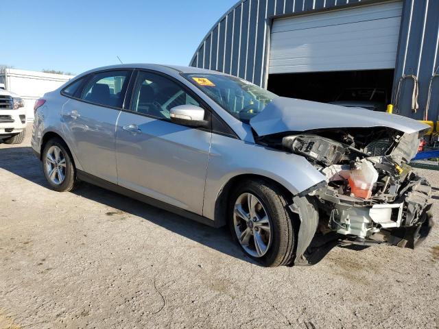 Photo 3 VIN: 1FADP3F28DL381663 - FORD FOCUS 