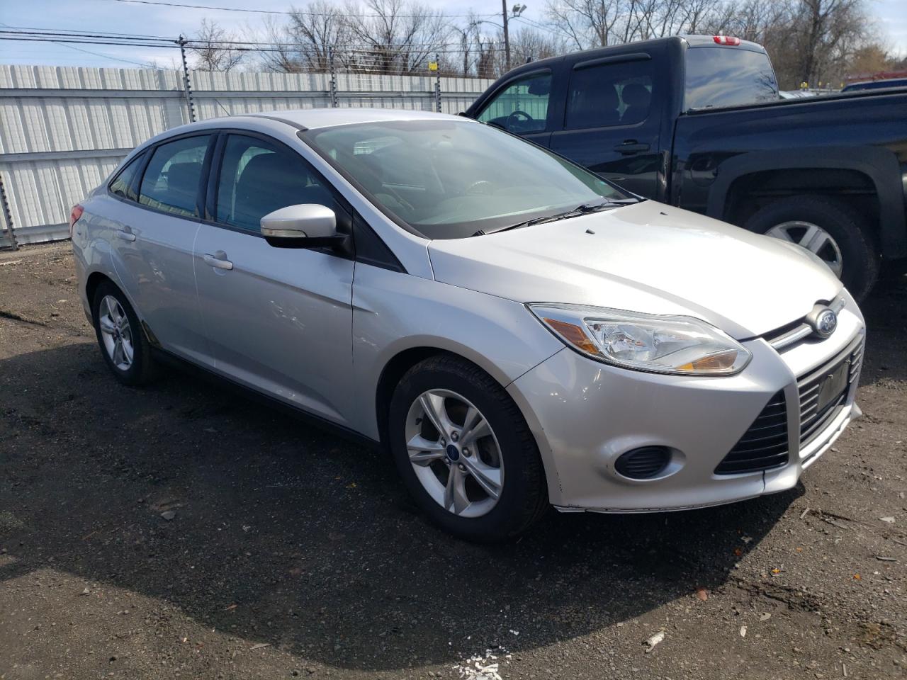 Photo 3 VIN: 1FADP3F28EL125489 - FORD FOCUS 