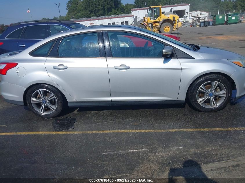 Photo 12 VIN: 1FADP3F28EL141904 - FORD FOCUS 