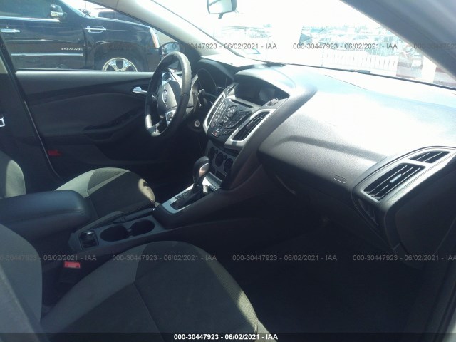 Photo 4 VIN: 1FADP3F28EL143815 - FORD FOCUS 