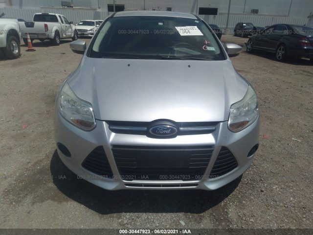 Photo 5 VIN: 1FADP3F28EL143815 - FORD FOCUS 