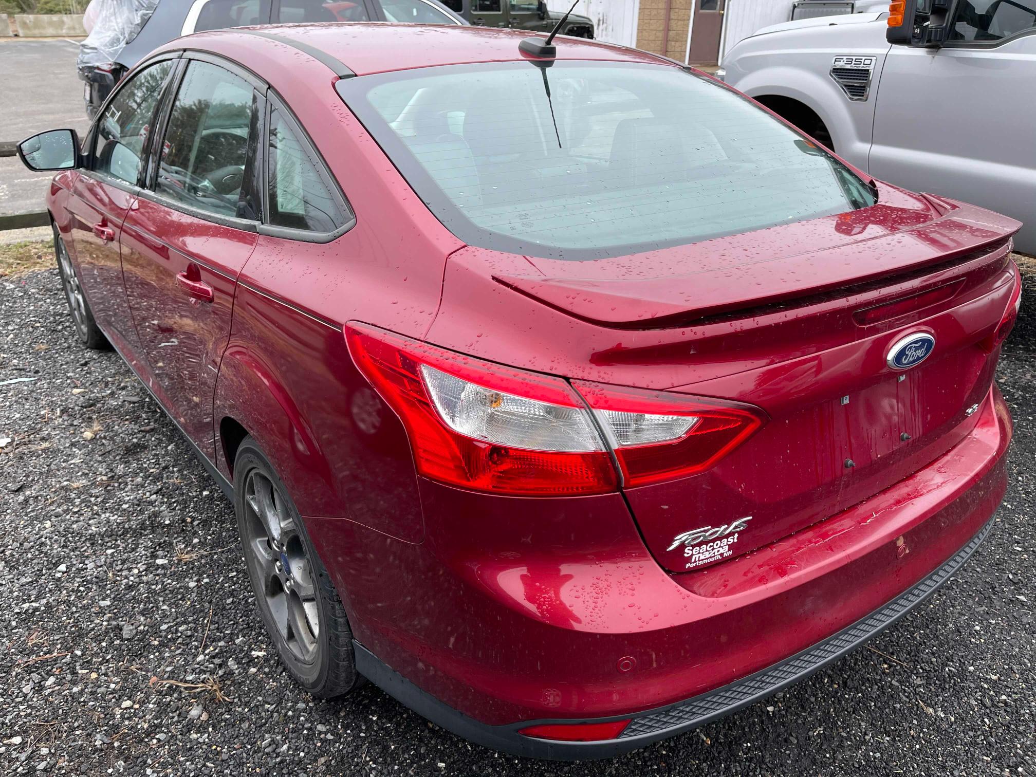 Photo 2 VIN: 1FADP3F28EL152210 - FORD FOCUS SE 