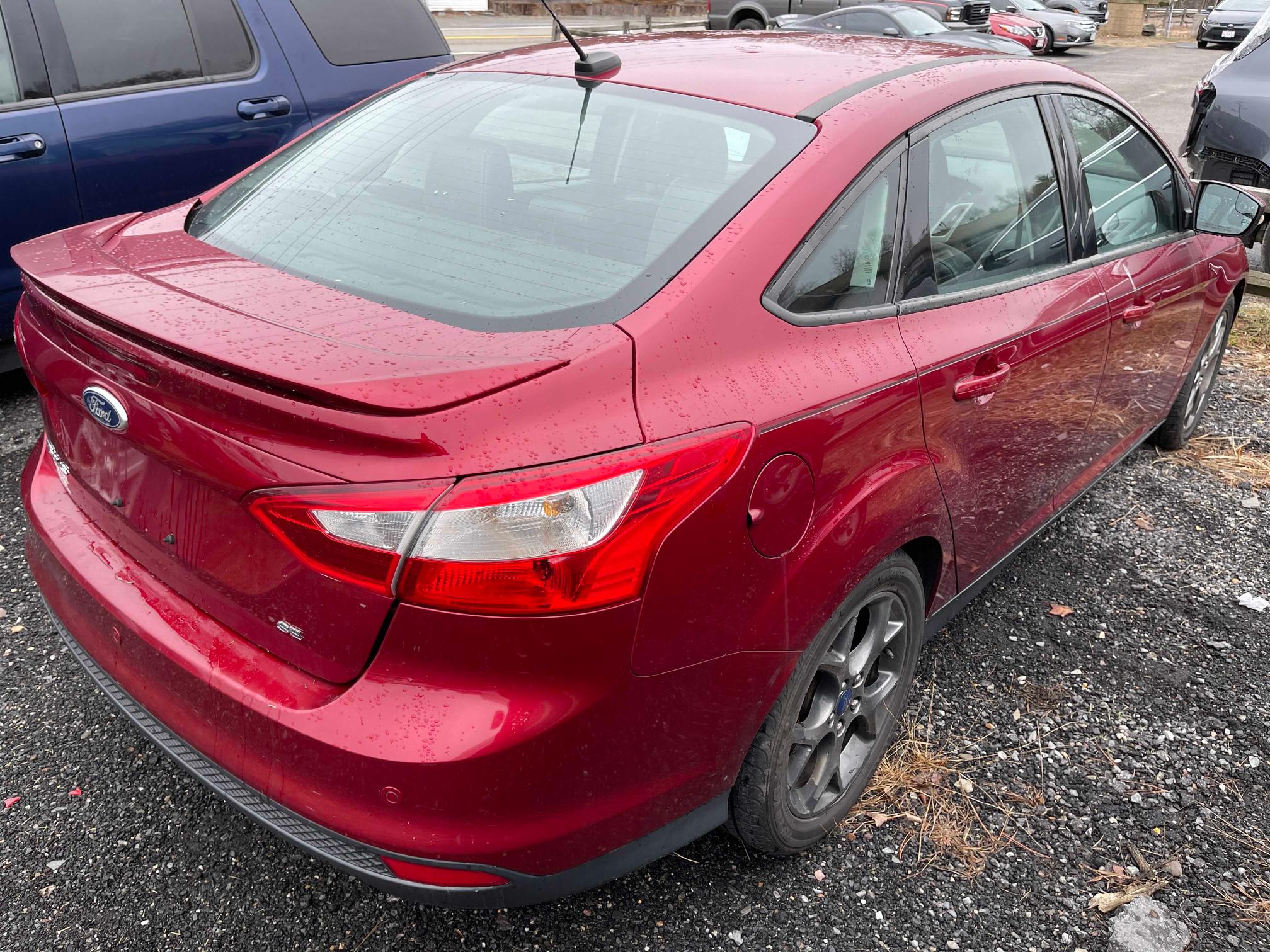 Photo 3 VIN: 1FADP3F28EL152210 - FORD FOCUS SE 