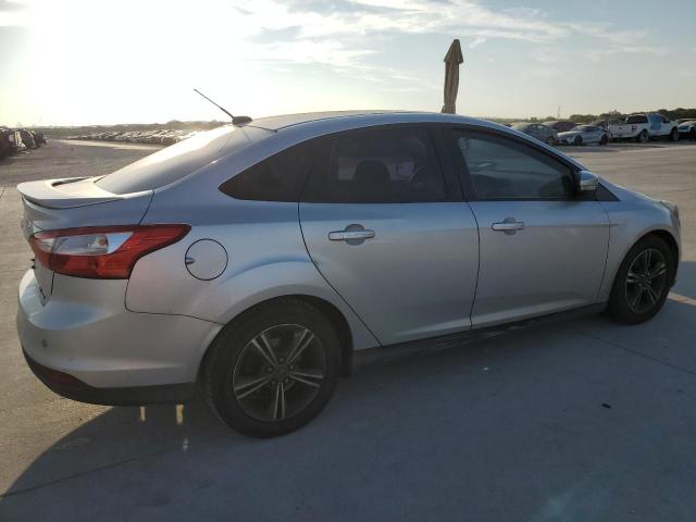 Photo 2 VIN: 1FADP3F28EL165894 - FORD FOCUS SE 