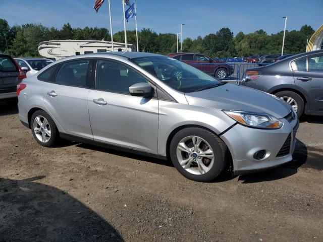 Photo 3 VIN: 1FADP3F28EL188415 - FORD FOCUS SE 