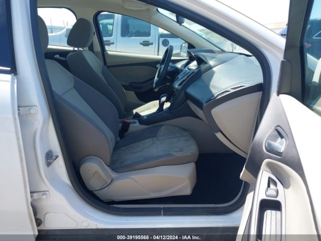 Photo 4 VIN: 1FADP3F28EL203480 - FORD FOCUS 