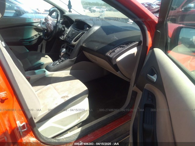 Photo 4 VIN: 1FADP3F28EL214186 - FORD FOCUS 