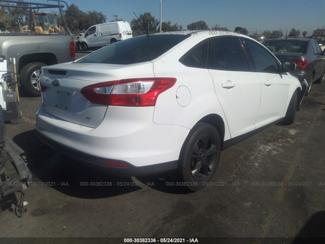 Photo 3 VIN: 1FADP3F28EL277417 - FORD FOCUS 