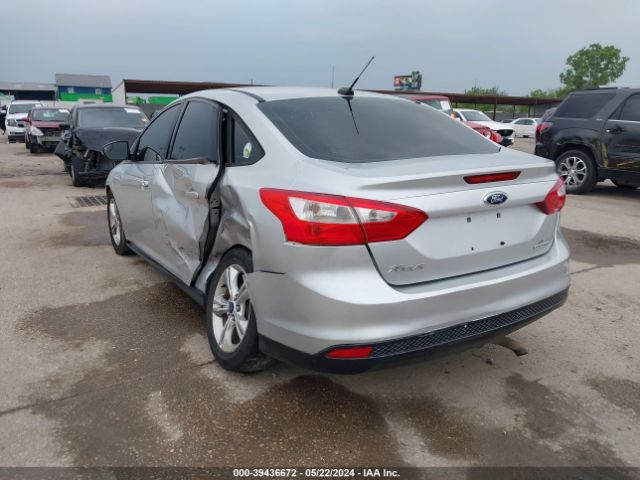 Photo 2 VIN: 1FADP3F28EL302073 - FORD FOCUS 